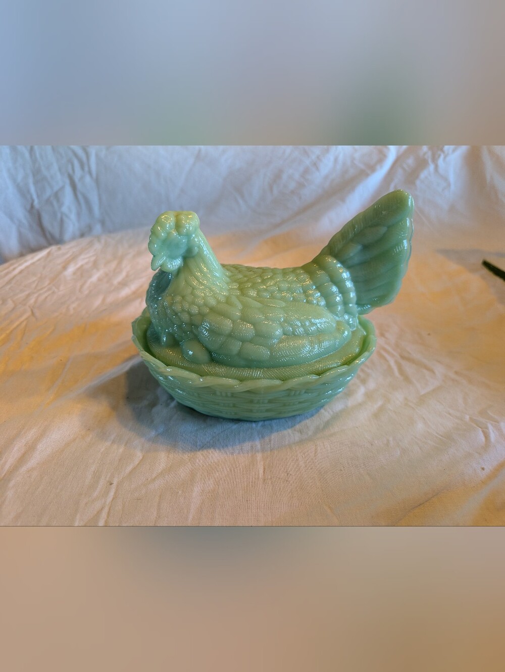 Westmoreland jadeite Green Glass Hen on Basket Dish